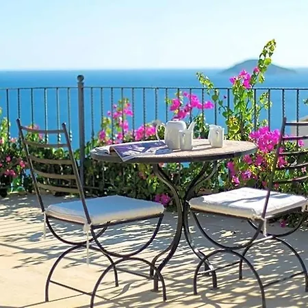 Sleeps 12 Pool Air Con Wifi Villa *